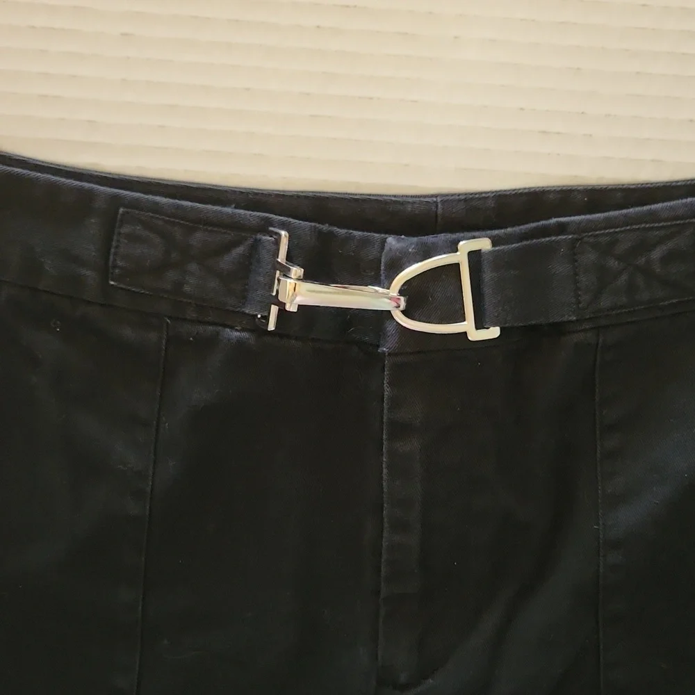 Chaps Short Womens Size 8 black silver clasp buckle long pockets Cotton